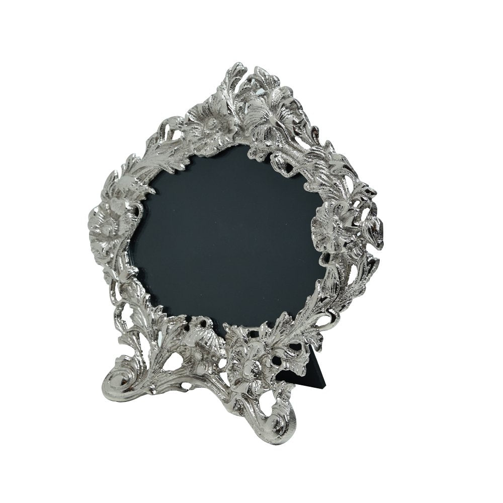 Vintage Pierced Frame -  Silver in Metal 6" X 4"
