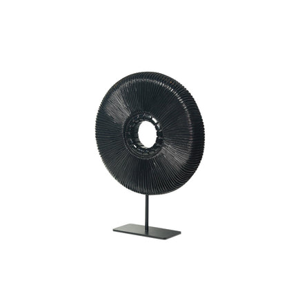 Linear - Stand alone decorative in Wood