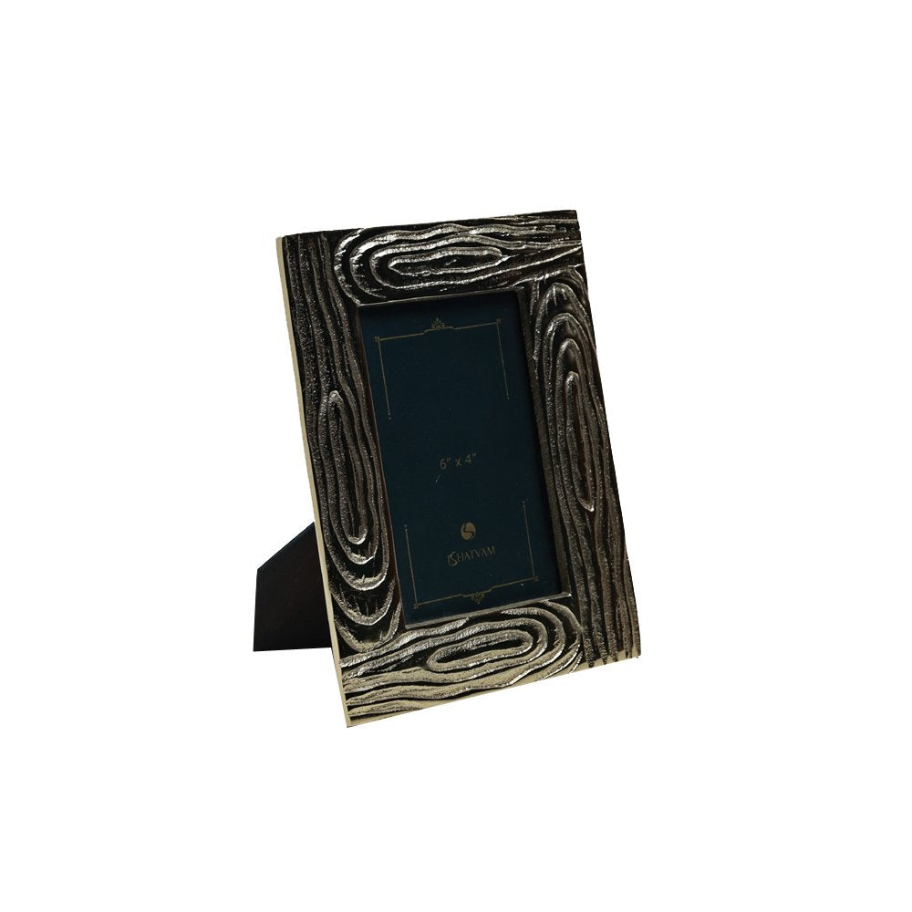 Classic Frame - Gold in Metal  6" X 4"