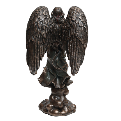 Angel with trumpet - Gold in Resin