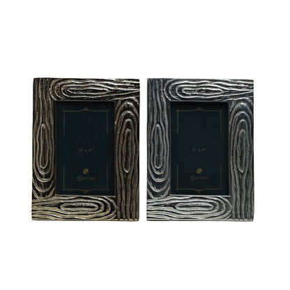 Classic Frame - Gold in Metal  6" X 4"